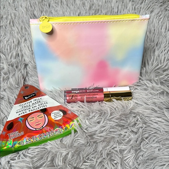 IPSY Beauty Set Pastel Ipsy Bag w/Lip Gloss, Lip Glaze & Jelly Face Mask BUNDLE - Picture 1 of 7